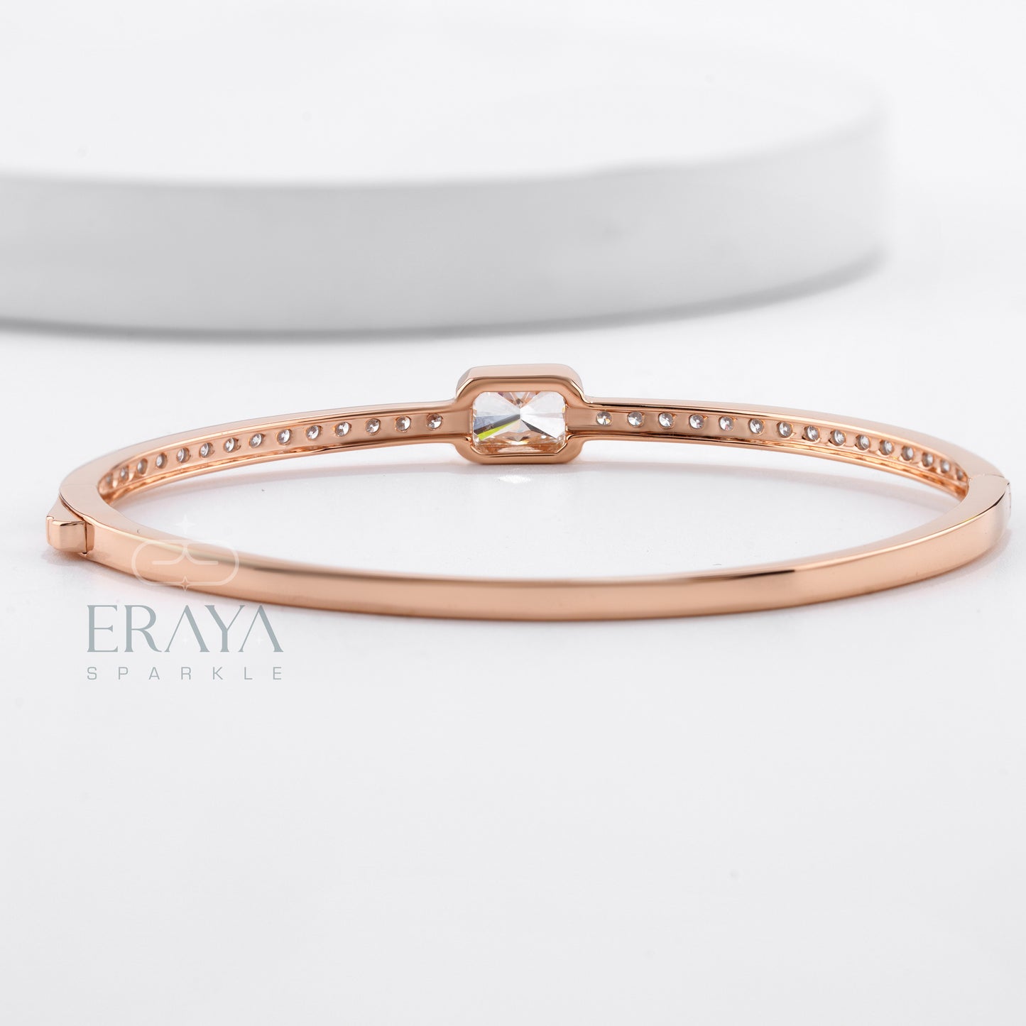 Eraya bracelet with luxury gift box packaging