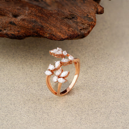 Pear cut engagement ring 