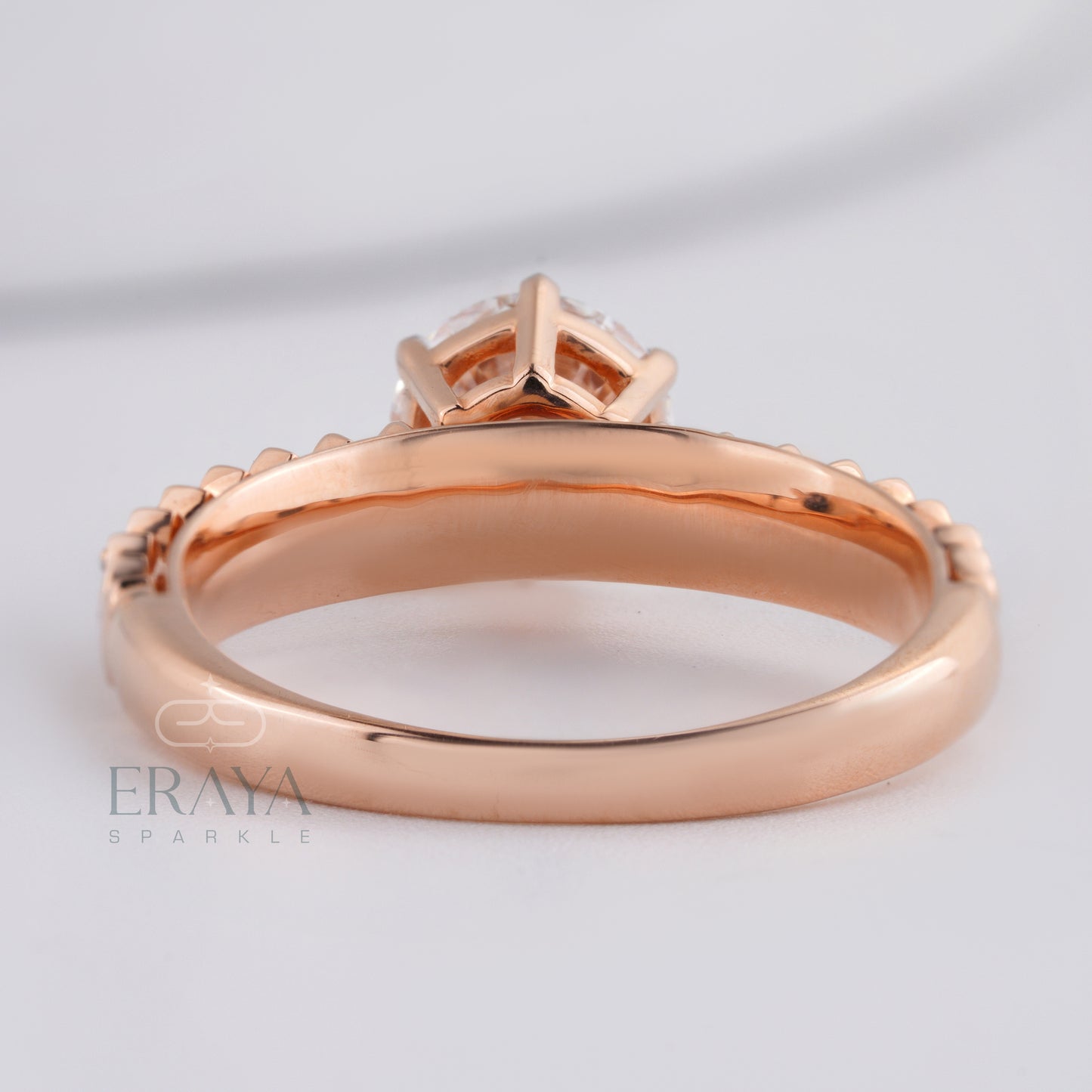 Yellow gold solitaire lab-grown diamond ring for her