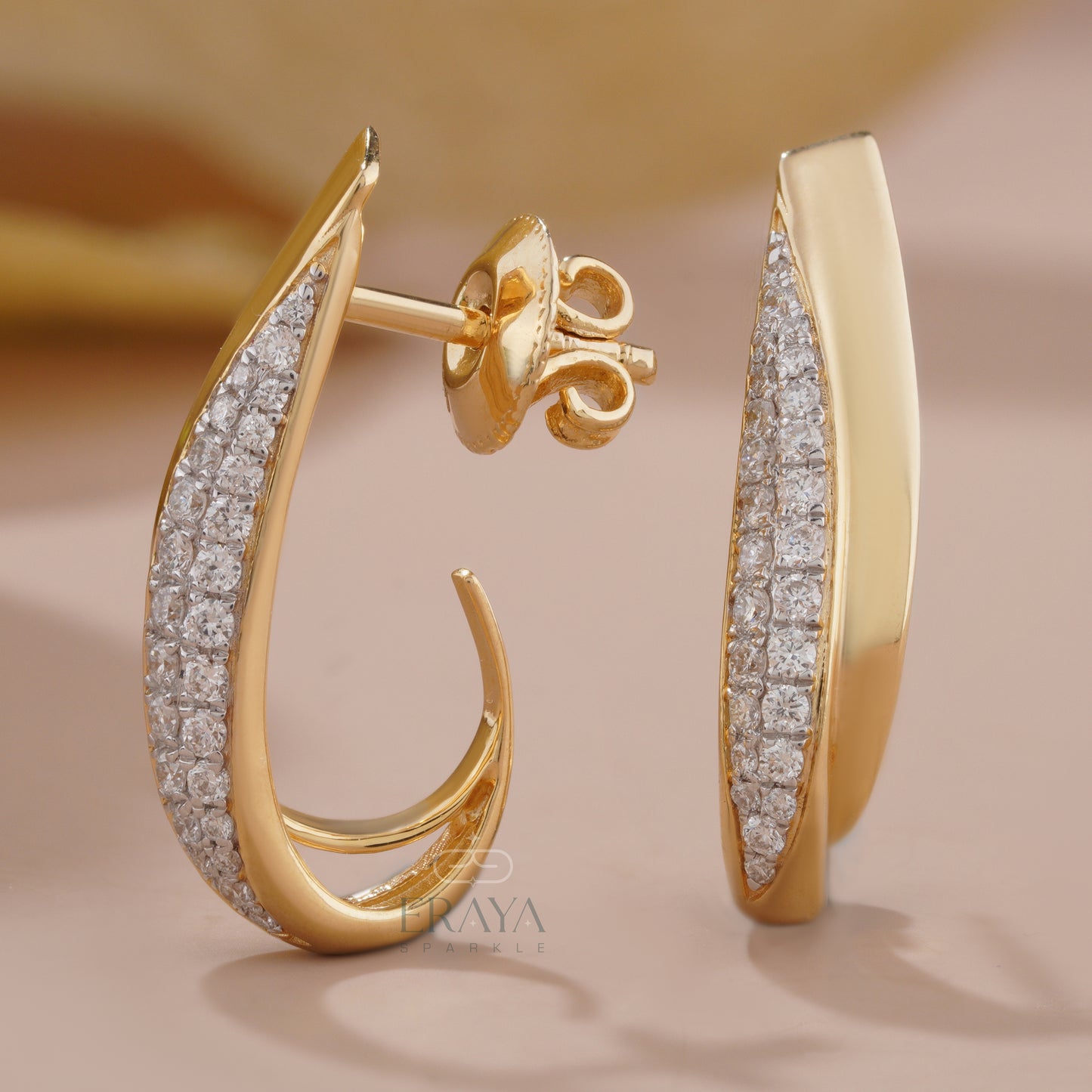 curved-lab-grown-diamond-gold-earrings-front-view