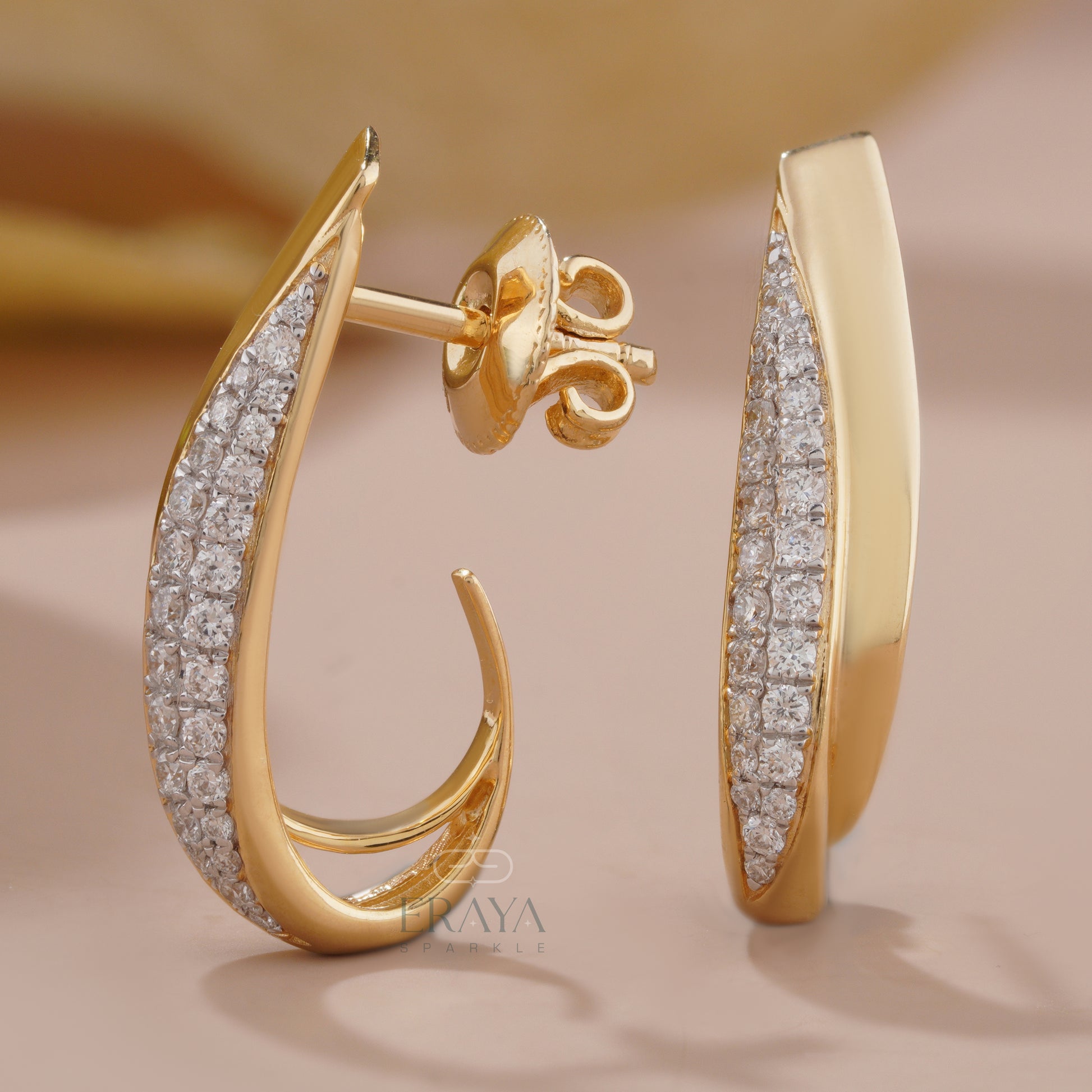 curved-lab-grown-diamond-gold-earrings-front-view