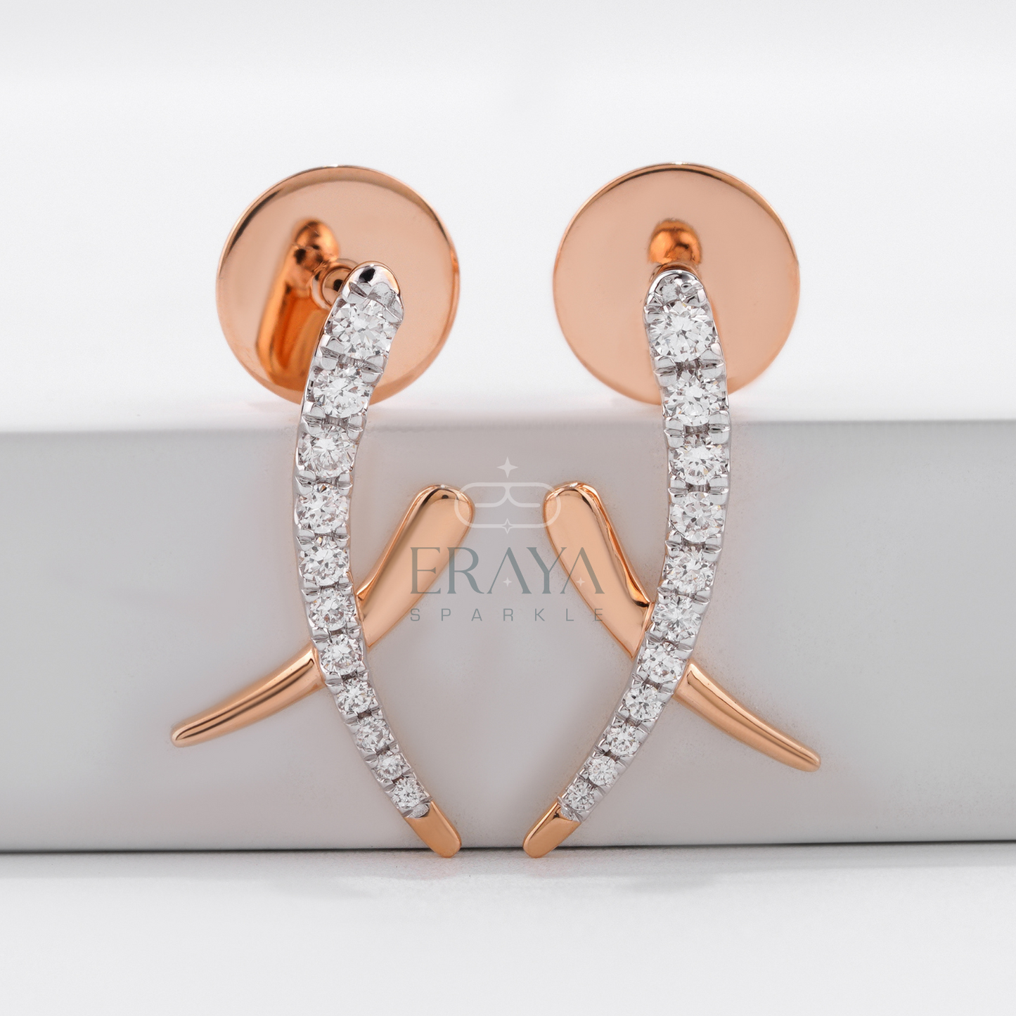 lab-grown-diamond-twist-earrings-side-curved-silhouette