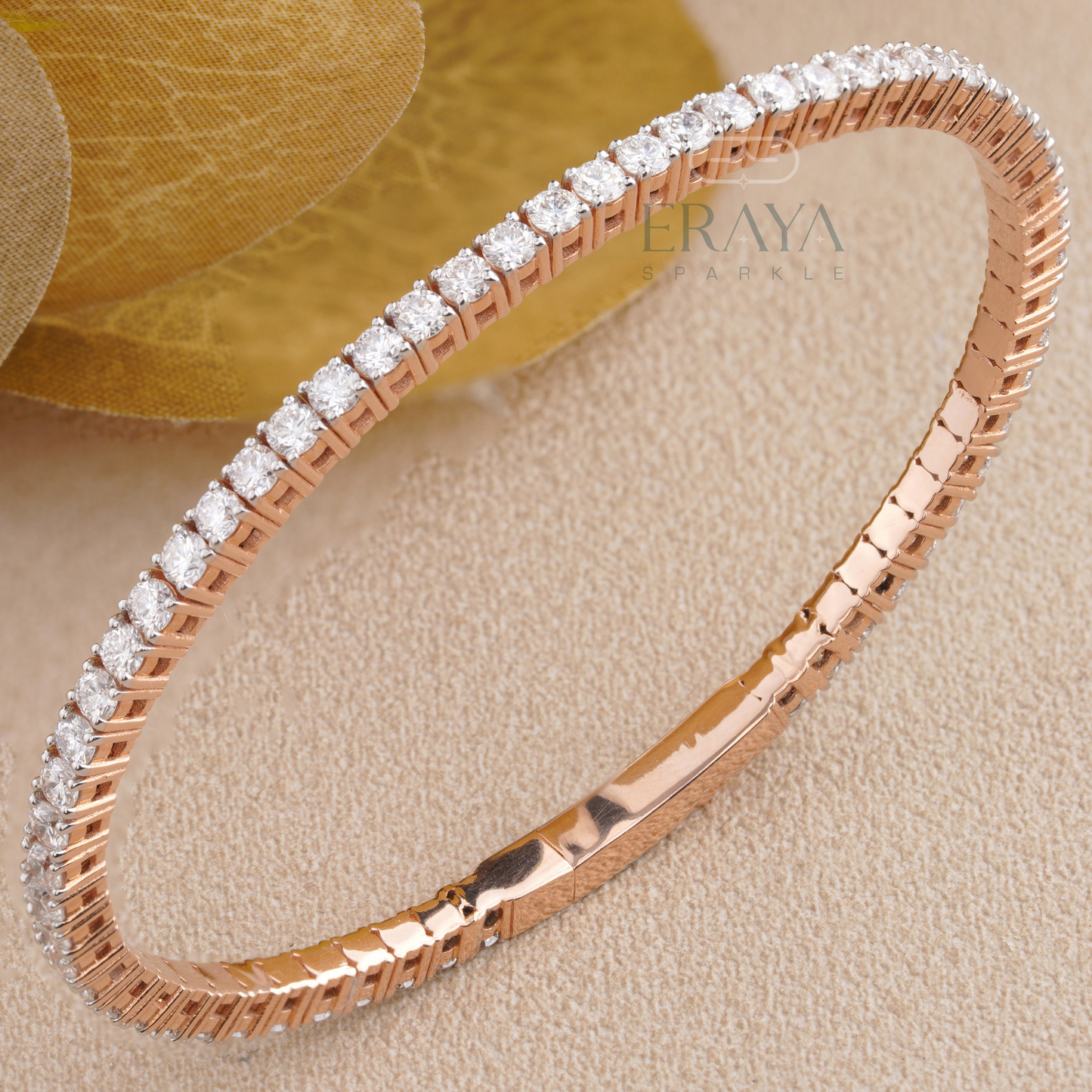Women’s lab grown diamond bracelet with 14k gold elegant style