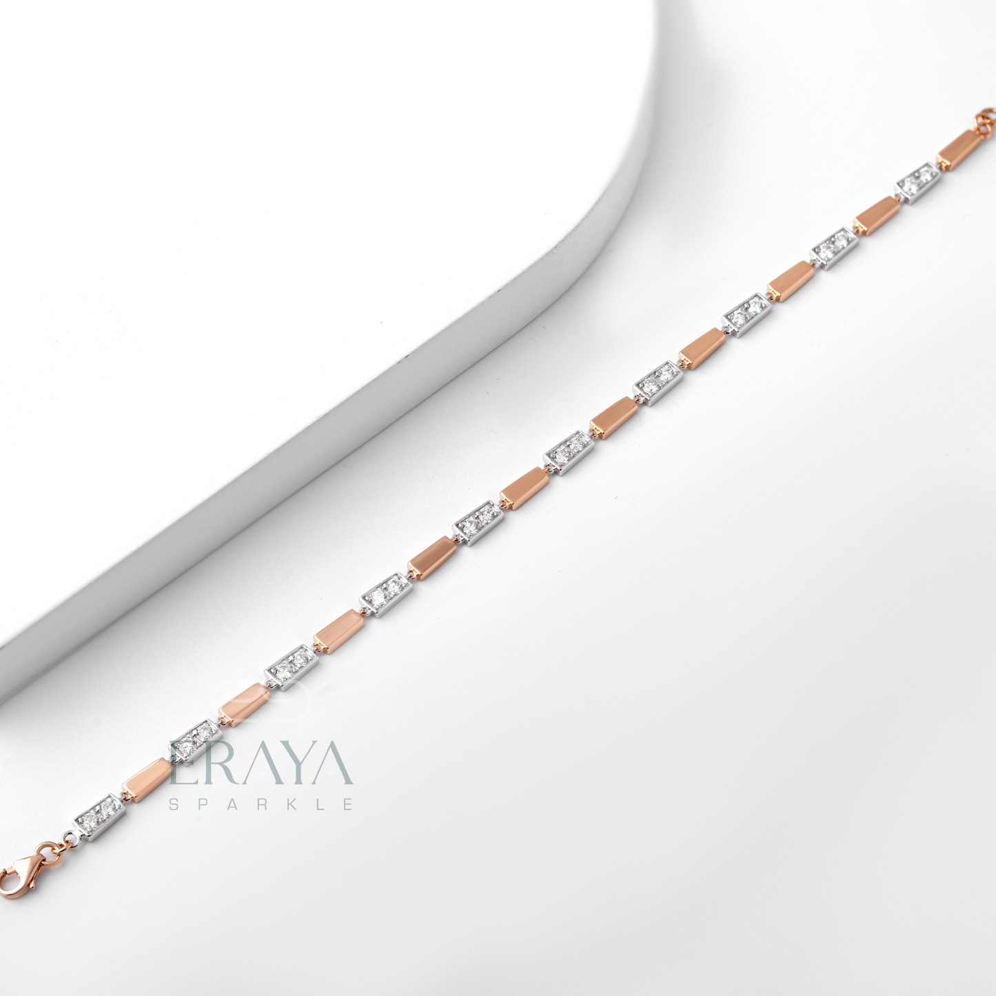 Luxury gift packaging for modern diamond tennis bracelet for women